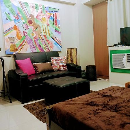 One Palm Tree Villas By Mary Manila Bagian luar foto