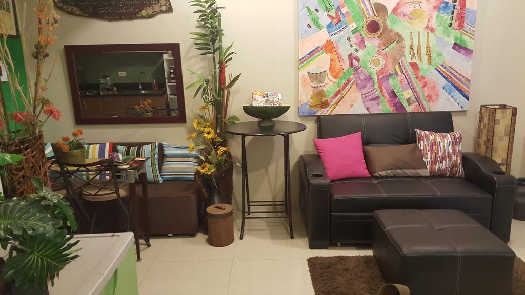 One Palm Tree Villas By Mary Manila Bagian luar foto